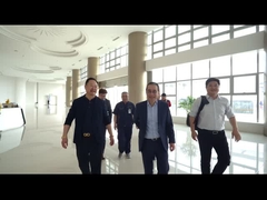 Ο Σνάιντερ ήρθε να μας επισκεφτεί.